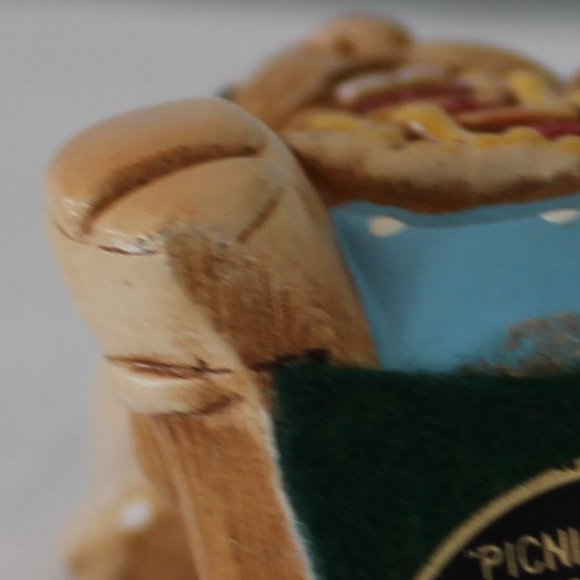 Vintage Pendelfin "Picnic Midge" - Picture 7 of 7